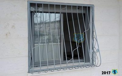 When to install bars and when is it better to give up
